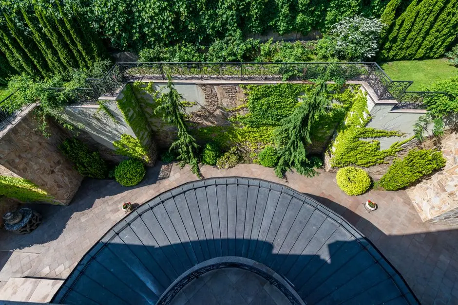 Greens & Outdoors at L&T MALAD EAST, Mumbai